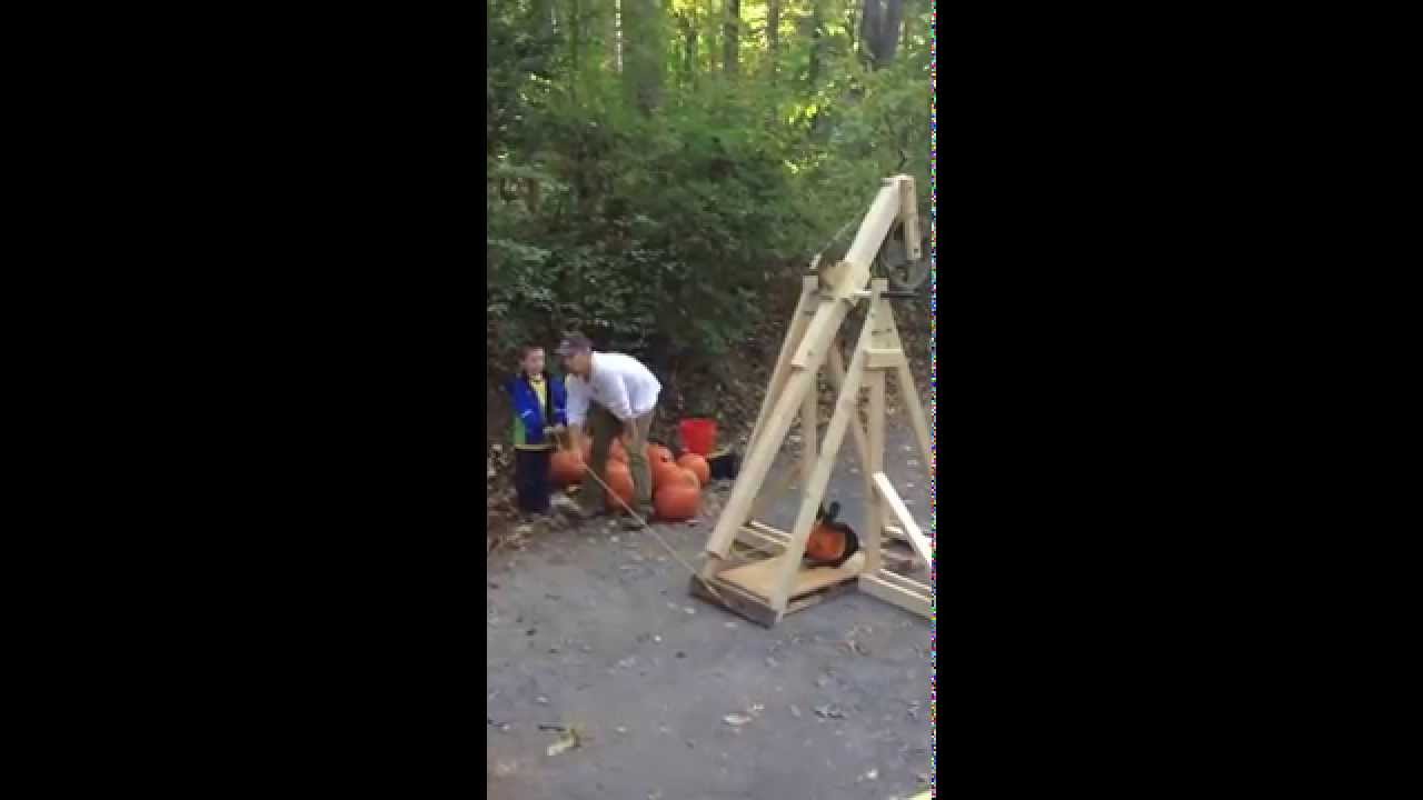 The 2014 trebuchet throwing a pumpkin